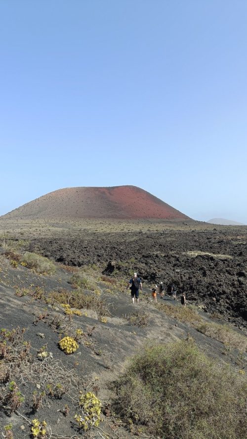 Lanzarote-Túrázás-holdbéli-tájon