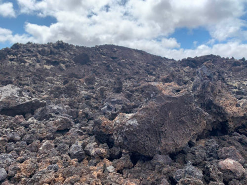 Lanzarote-Túrázás-holdbéli-tájon