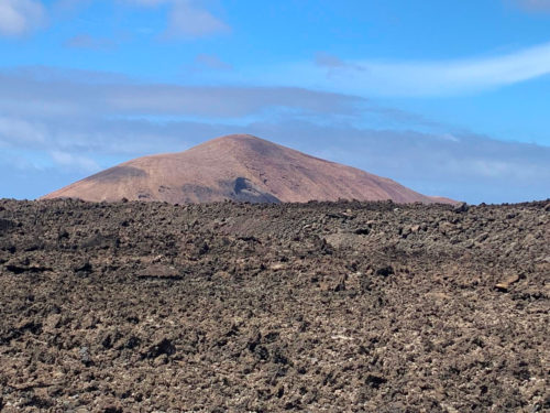 Lanzarote-Túrázás-holdbéli-tájon