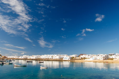 Teguise-piac-La-Graciosa-szigete-hajóval-Lanzarote-látnivalók